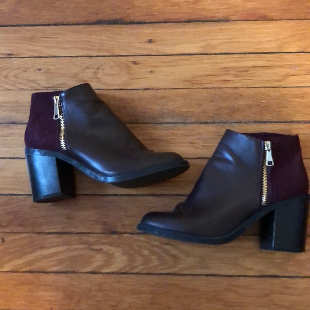 Burgundy ankle boots with gold zip